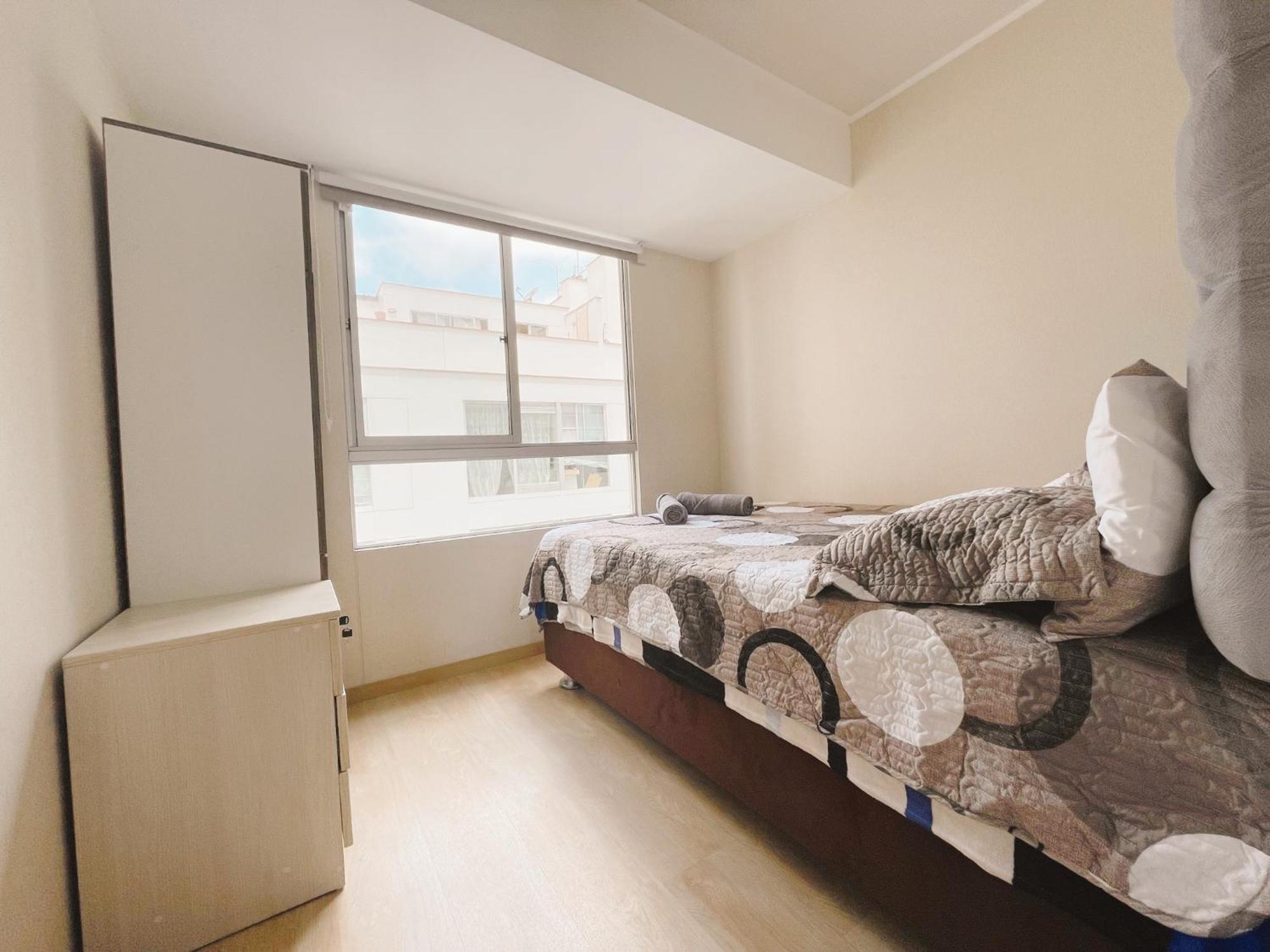 Hermosa Habitación Privada En Edificio De Estreno Frente Al Metro *