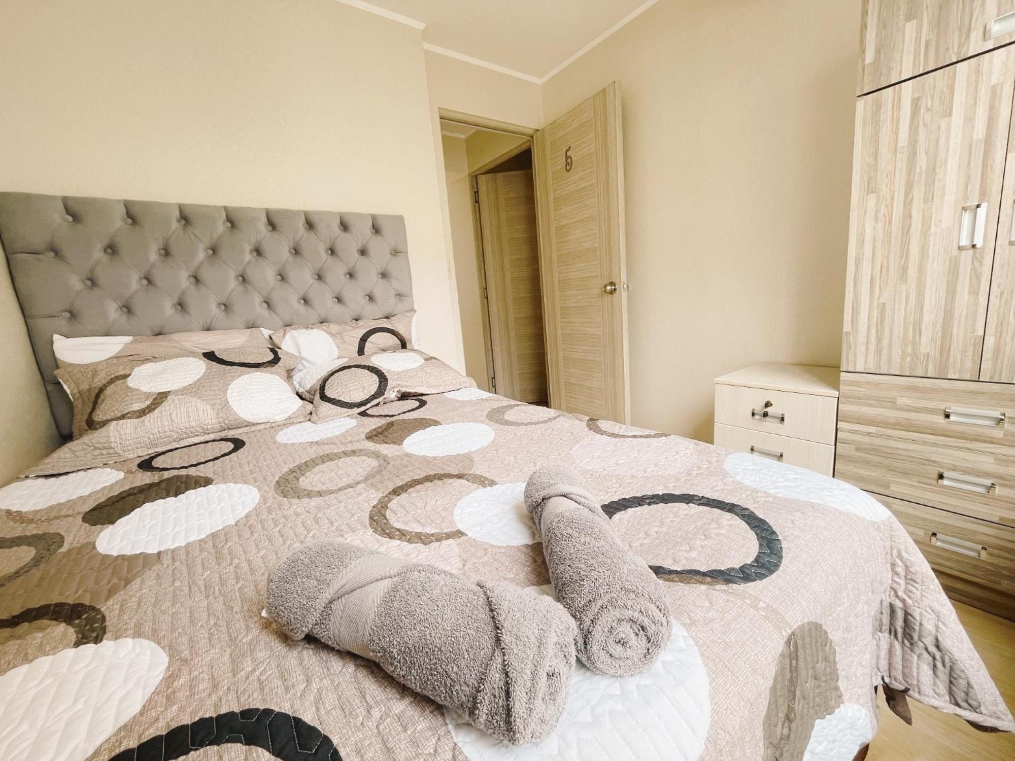Hermosa Habitación Privada En Edificio De Estreno Frente Al Metro *